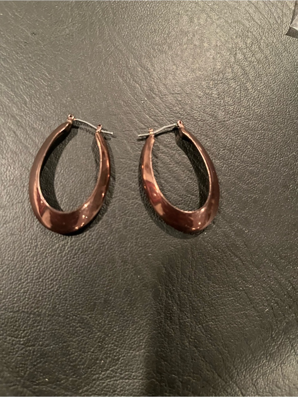 Women’s Rose Gold Hoop Earrings - Sleek Teardrop Design